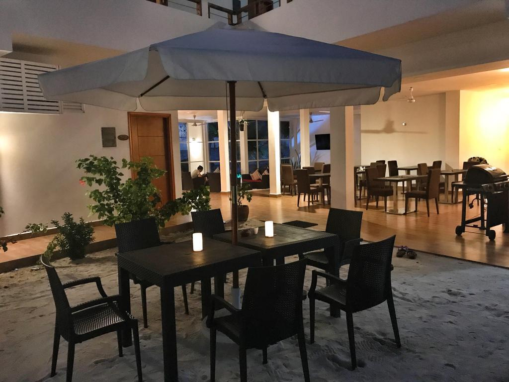 阿提里马尔代夫海滩酒店 迪古拉 外观 照片